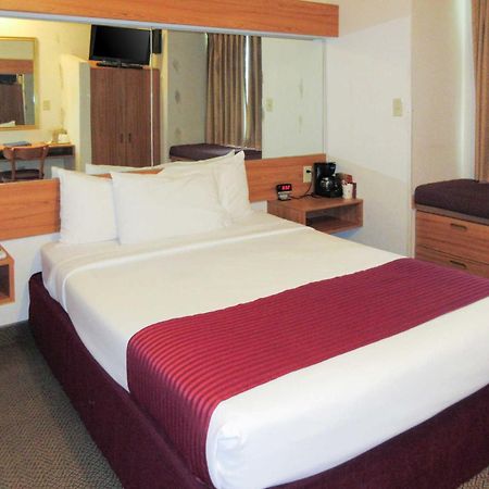 Quality Inn & Suites Robbinsville Eksteriør bilde