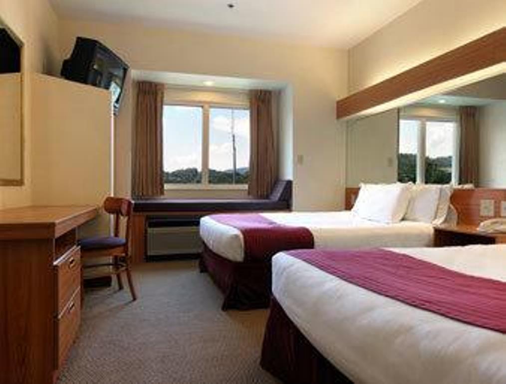 Quality Inn & Suites Robbinsville Eksteriør bilde