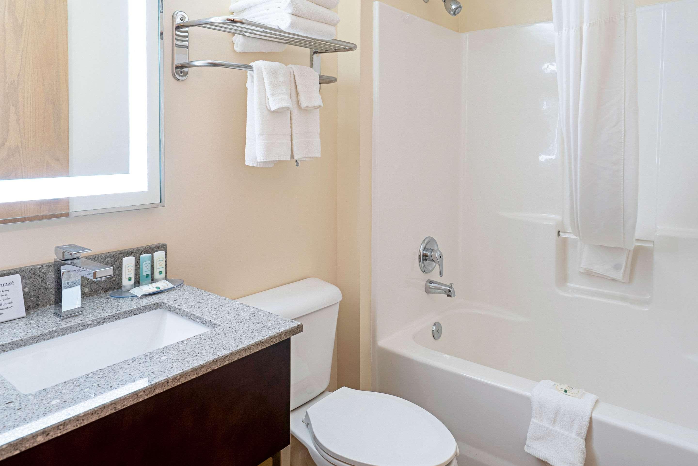 Quality Inn & Suites Robbinsville Eksteriør bilde