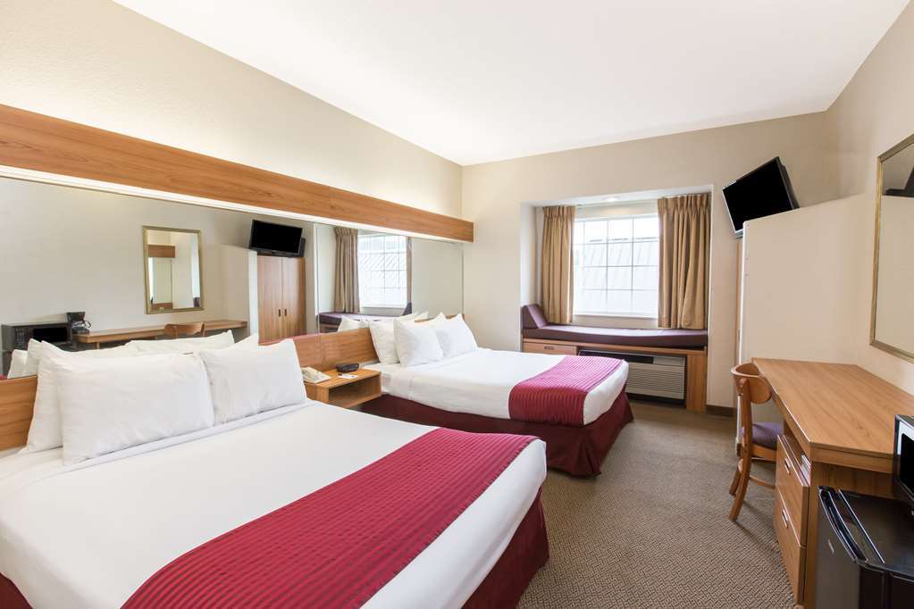 Quality Inn & Suites Robbinsville Rom bilde